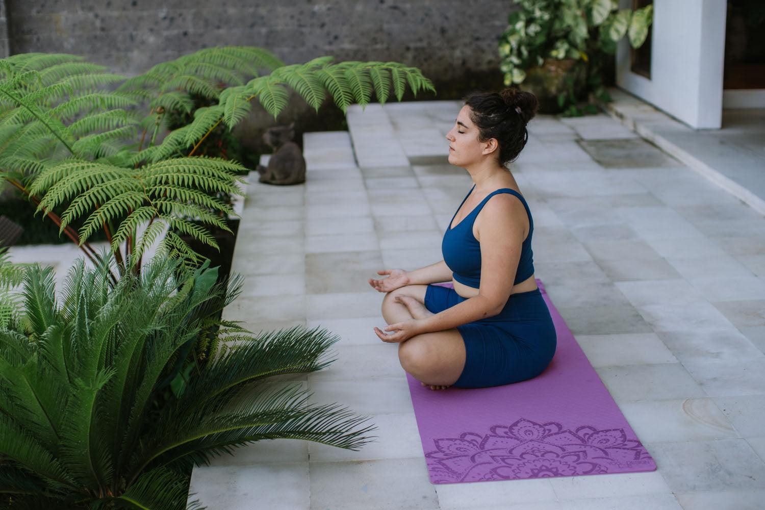 Flow Yoga Mat - Mandala Lavender - Yoga Design Lab 