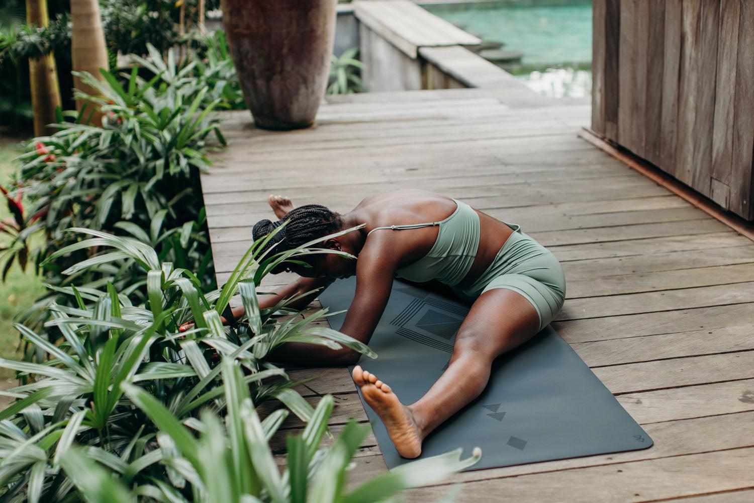Infinity Yoga Mat - Tribal Charcoal - Yoga Design Lab 